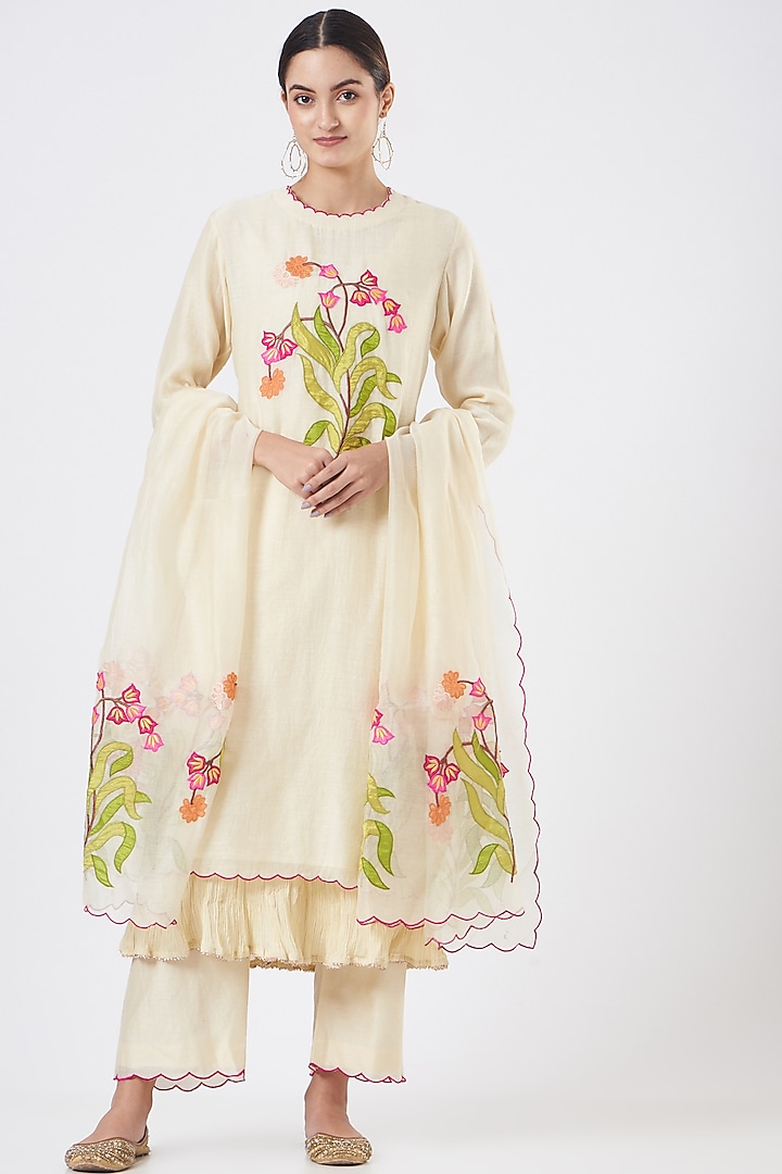 Off-White Embroidered Kurta Set by Made in Pinkcity