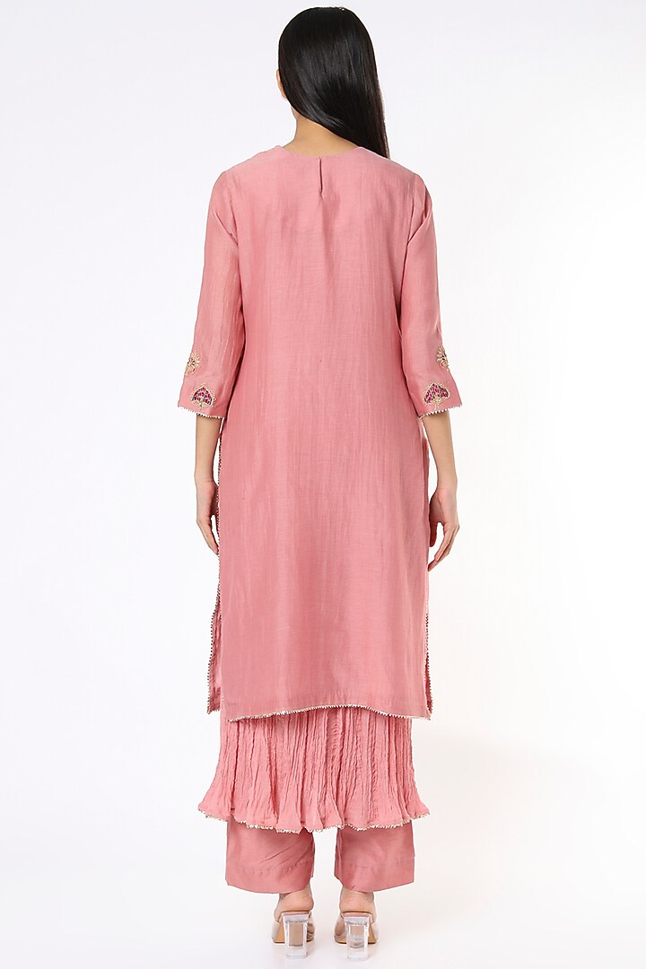 Rose Gold Hand Embroidered Kurta Set by Made in Pinkcity at Pernia's Pop Up Shop