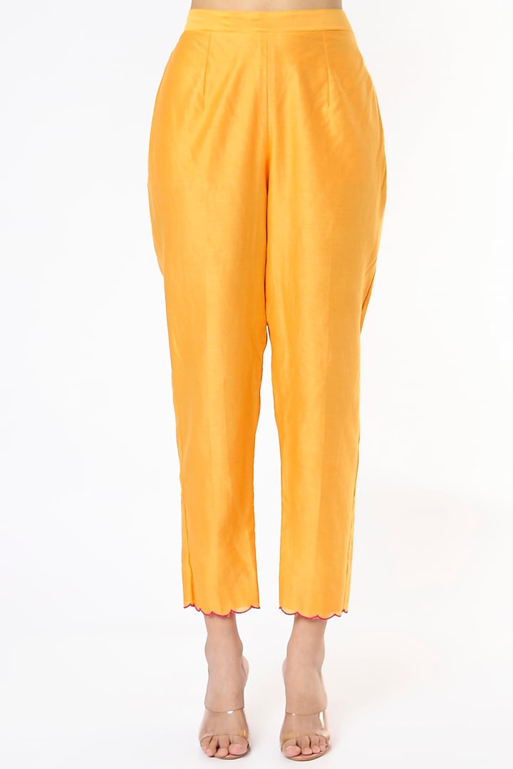 Mustard Chanderi Kurta Set by Made in Pinkcity at Pernia's Pop Up Shop