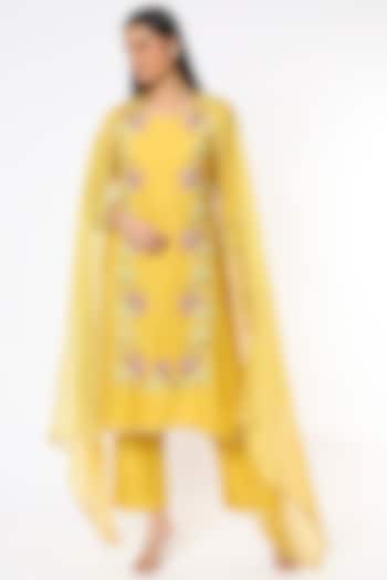 Yellow Chanderi Embroidered Kurta Set by Made in Pinkcity