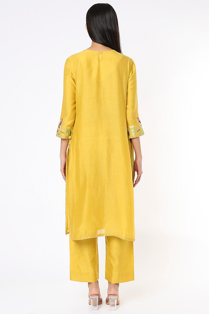Yellow Chanderi Embroidered Kurta Set by Made in Pinkcity at Pernia's Pop Up Shop