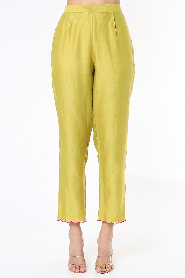 Green Chanderi Embroidered Kurta Set by Made in Pinkcity at Pernia's Pop Up Shop