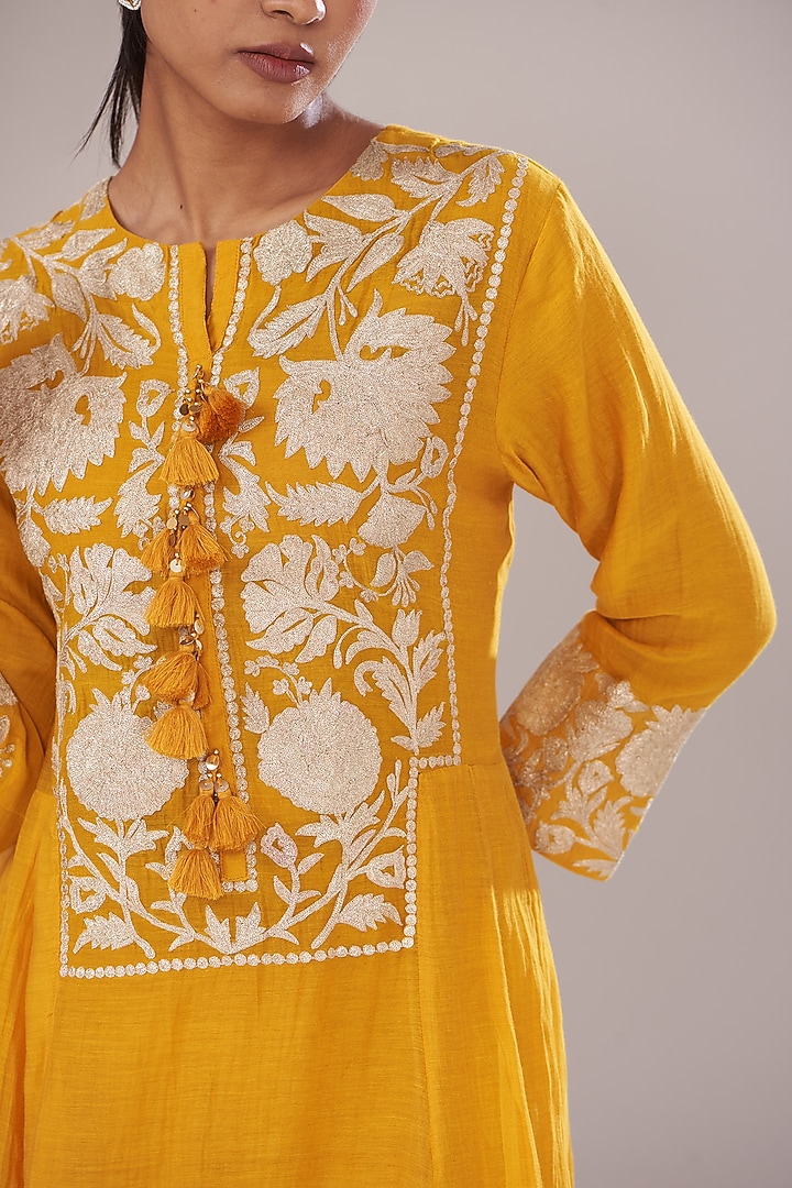 Mustard Chanderi Embroidered Kurta Set by Made in Pinkcity at Pernia's Pop Up Shop