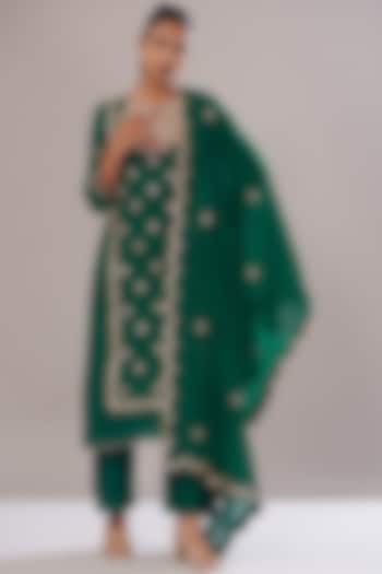 Emerald Green Chanderi Embroidered Kurta Set by Made in Pinkcity at Pernia's Pop Up Shop