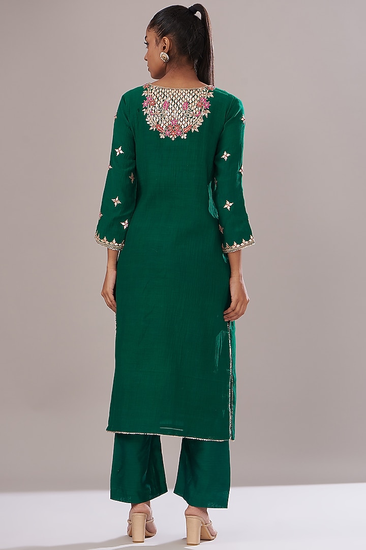Emerald Green Chanderi Embroidered Kurta Set by Made in Pinkcity at Pernia's Pop Up Shop