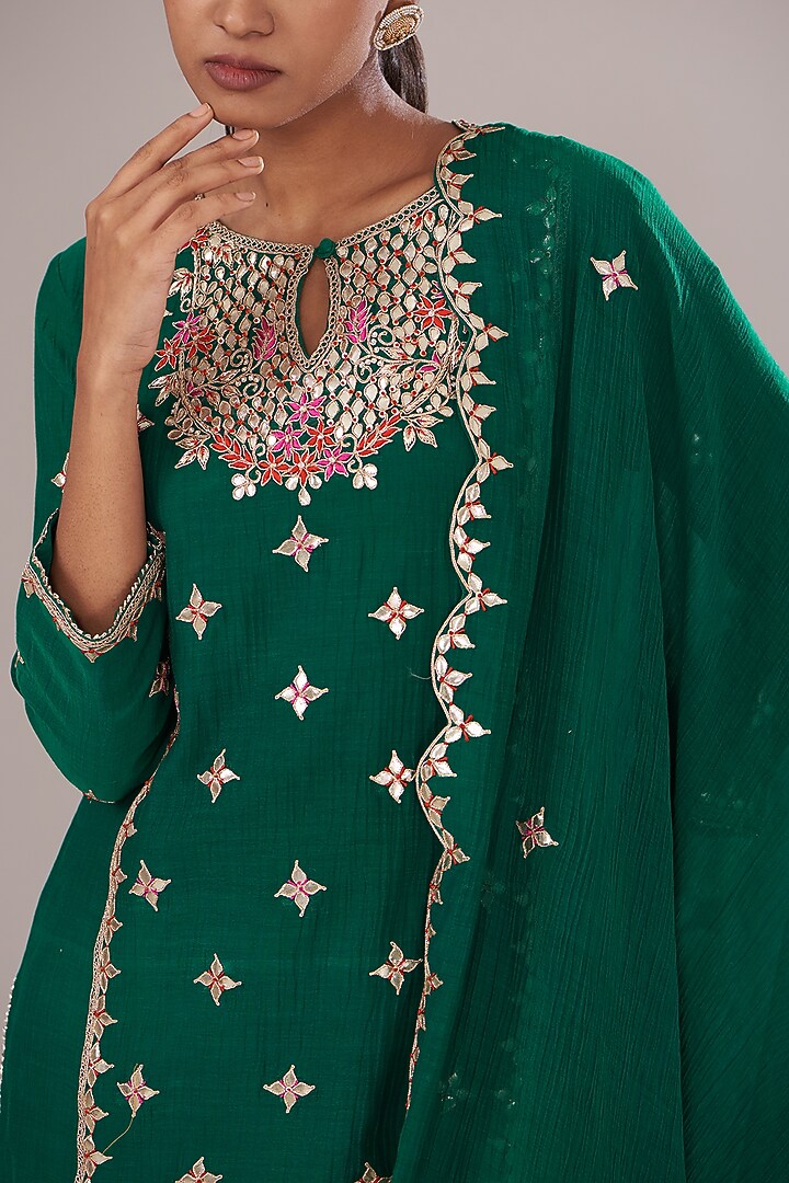 Emerald Green Chanderi Embroidered Kurta Set by Made in Pinkcity at Pernia's Pop Up Shop