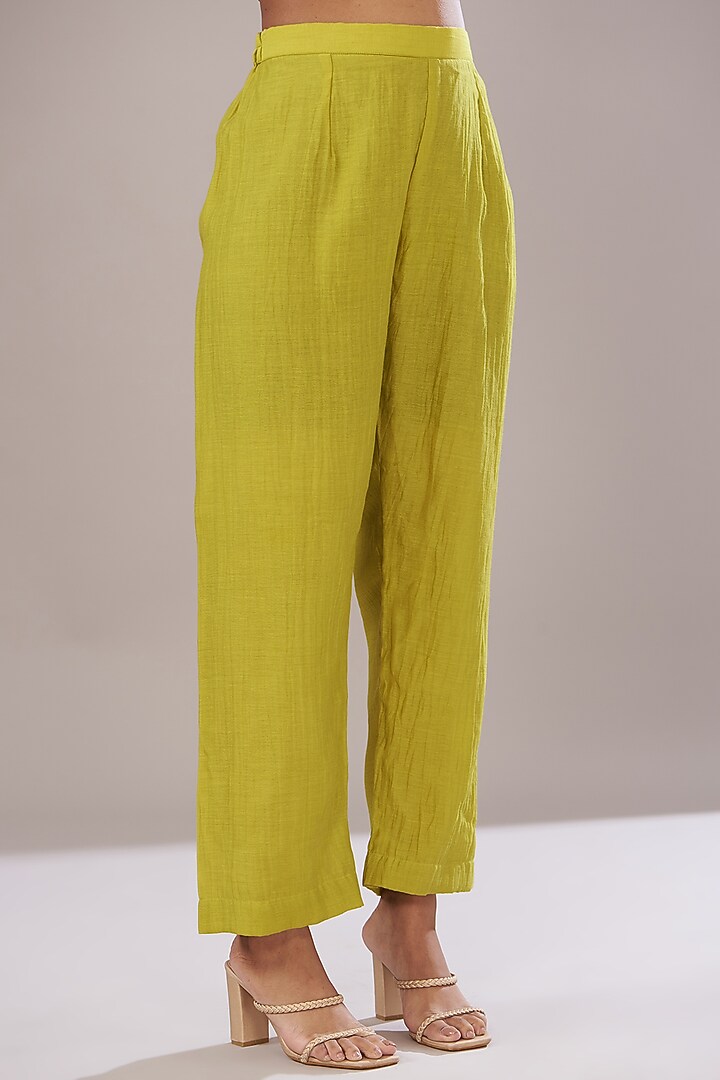 Green Chanderi Embroidered Kurta Set by Made in Pinkcity at Pernia's Pop Up Shop