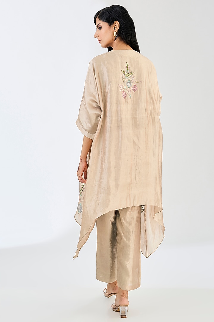 Silver Kora Silk Cutdana Work Kaftan Set by Made in Pinkcity at Pernia's Pop Up Shop