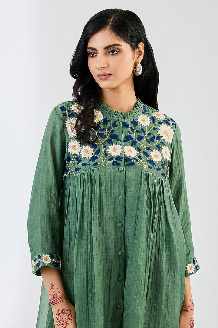 Sage Green Chanderi Applique Work Co-Ord Set by Made in Pinkcity at Pernia's Pop Up Shop