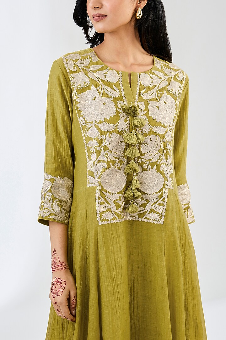 Green Chanderi Thread Work Party Wear Anarkali Set by Made in Pinkcity at Pernia's Pop Up Shop