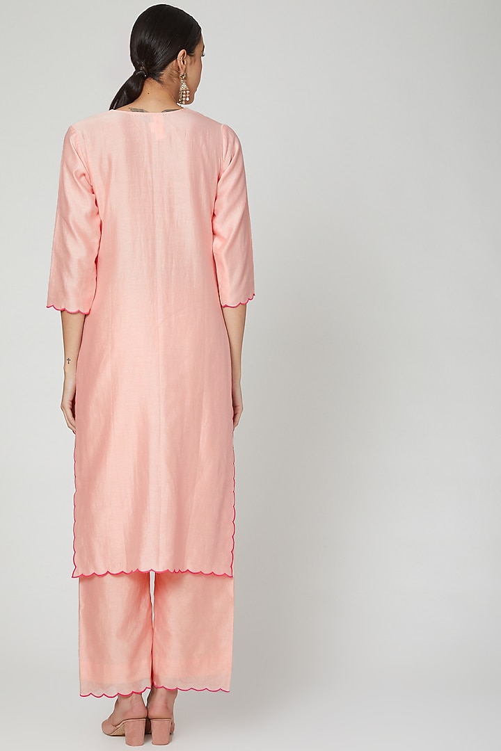 Pink Embroidered Scalloped Kurta Set by Made in Pinkcity at Pernia's Pop Up Shop
