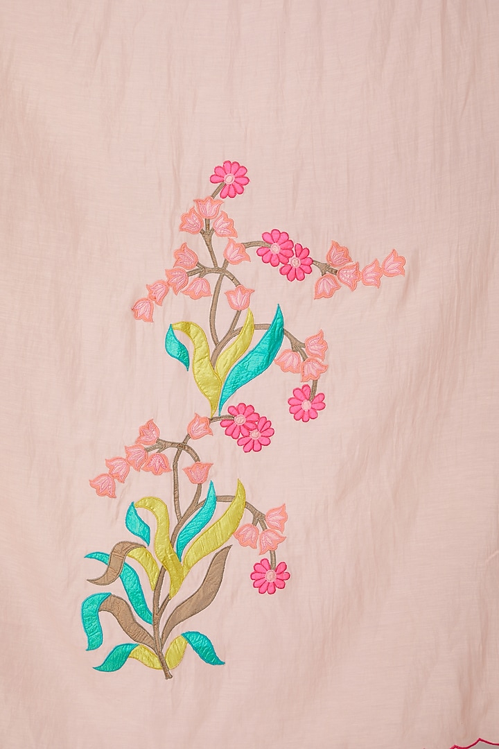 Pink Embroidered Scalloped Kurta Set by Made in Pinkcity at Pernia's Pop Up Shop