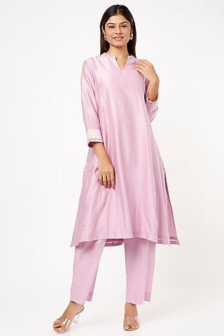 Mauve Hand Embroidered Kurta Set by Label Pankhuri by Priyanka
