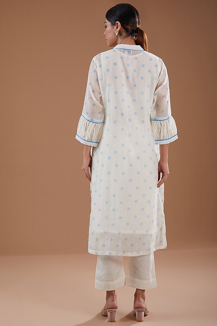 Off-White & Blue Chanderi Polka Dot Printed Kurta Set by Label Pankhuri by Priyanka at Pernia's Pop Up Shop