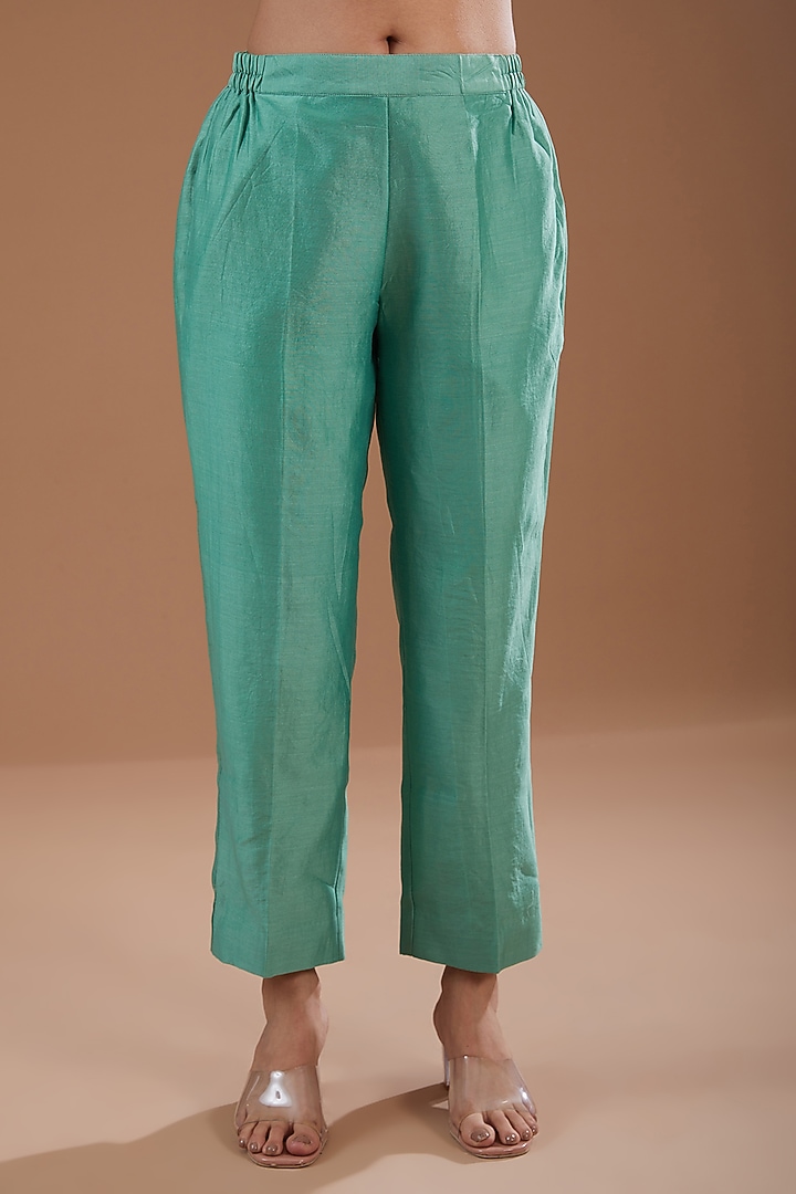 Green & White Chanderi Hand-Block Printed Kurta Set by Label Pankhuri by Priyanka at Pernia's Pop Up Shop