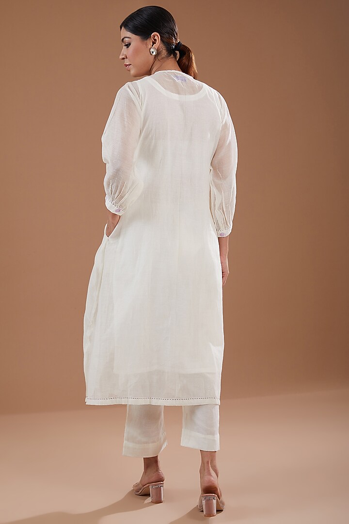 Off-White Chanderi Polka Dot Printed Kurta Set by Label Pankhuri by Priyanka at Pernia's Pop Up Shop