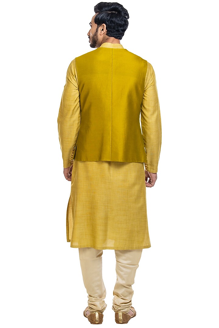 Green Kurta Set With Jacket by Poonam Kasera at Pernia's Pop Up Shop