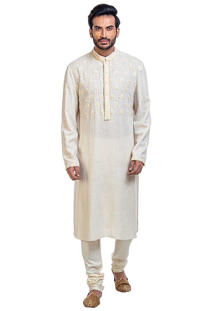 Off White Motif Embroidered Kurta Set by Poonam Kasera at Pernia's Pop Up Shop