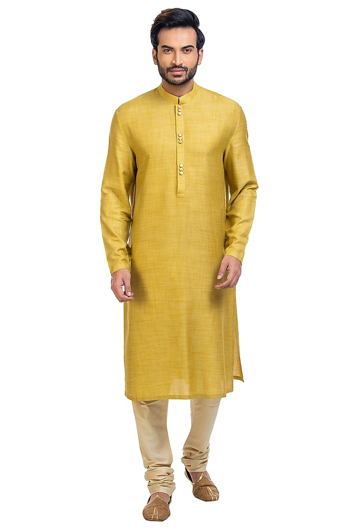 Mehendi Green Hand Embroidered Kurta Set by Poonam Kasera at Pernia's Pop Up Shop