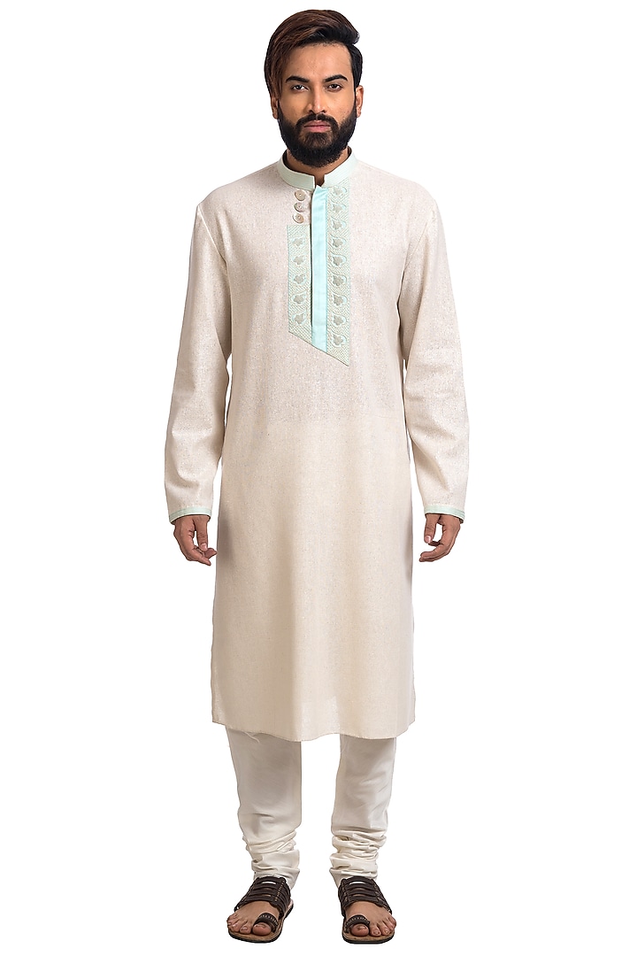 Off-White Hand Embroidered Kurta Set by Poonam Kasera at Pernia's Pop Up Shop