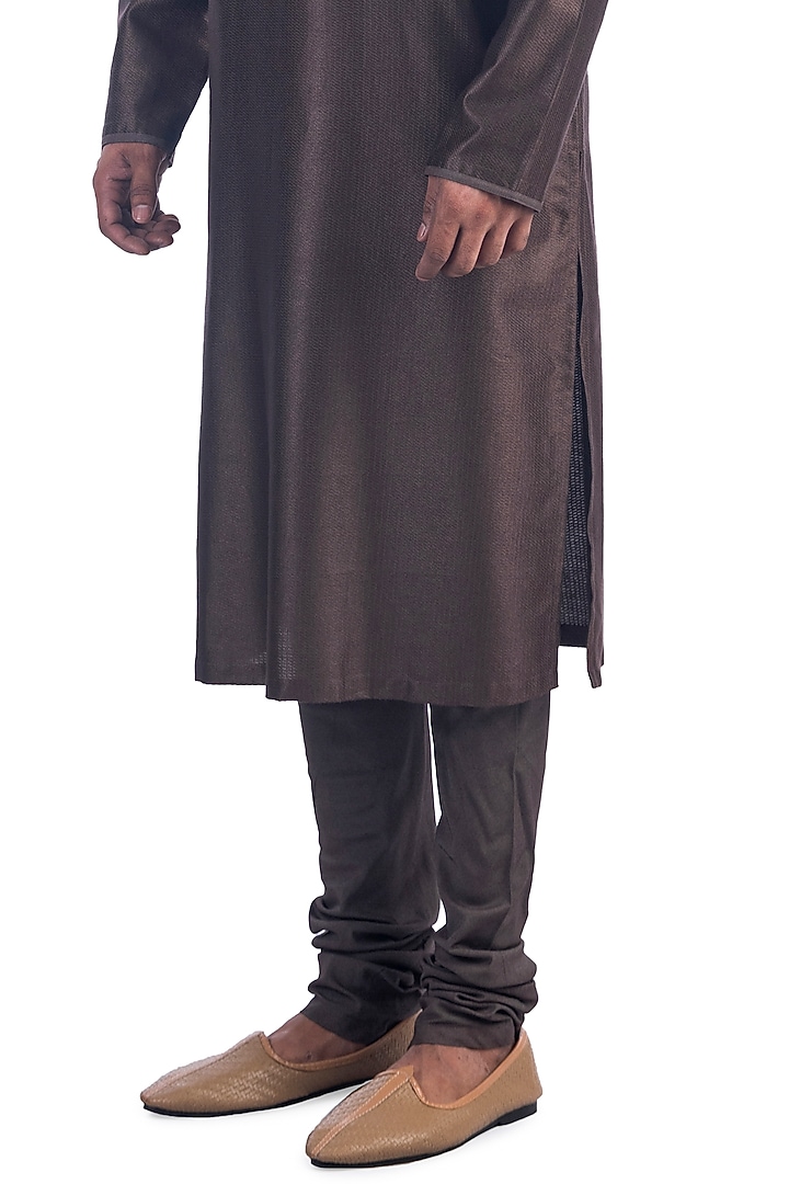 Brown Embroidered Kurta Set by Poonam Kasera at Pernia's Pop Up Shop