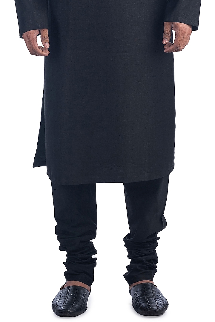 Black & Maroon Bundi Jacket With Kurta Set by Poonam Kasera at Pernia's Pop Up Shop