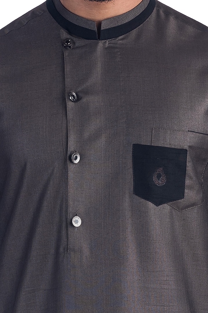 Black Embroidered Bundi Jacket With Kurta Set by Poonam Kasera at Pernia's Pop Up Shop