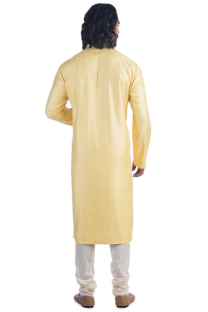Yellow Hand Embroidered Kurta Set by Poonam Kasera at Pernia's Pop Up Shop