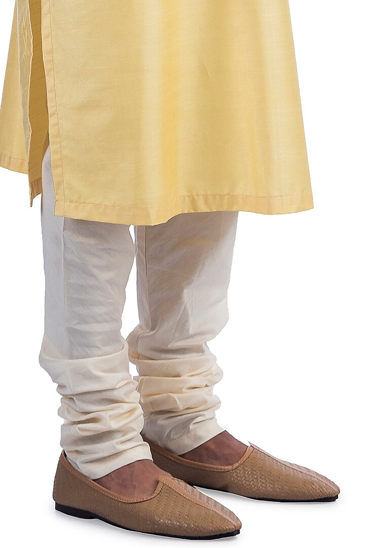 Yellow Hand Embroidered Kurta Set by Poonam Kasera at Pernia's Pop Up Shop