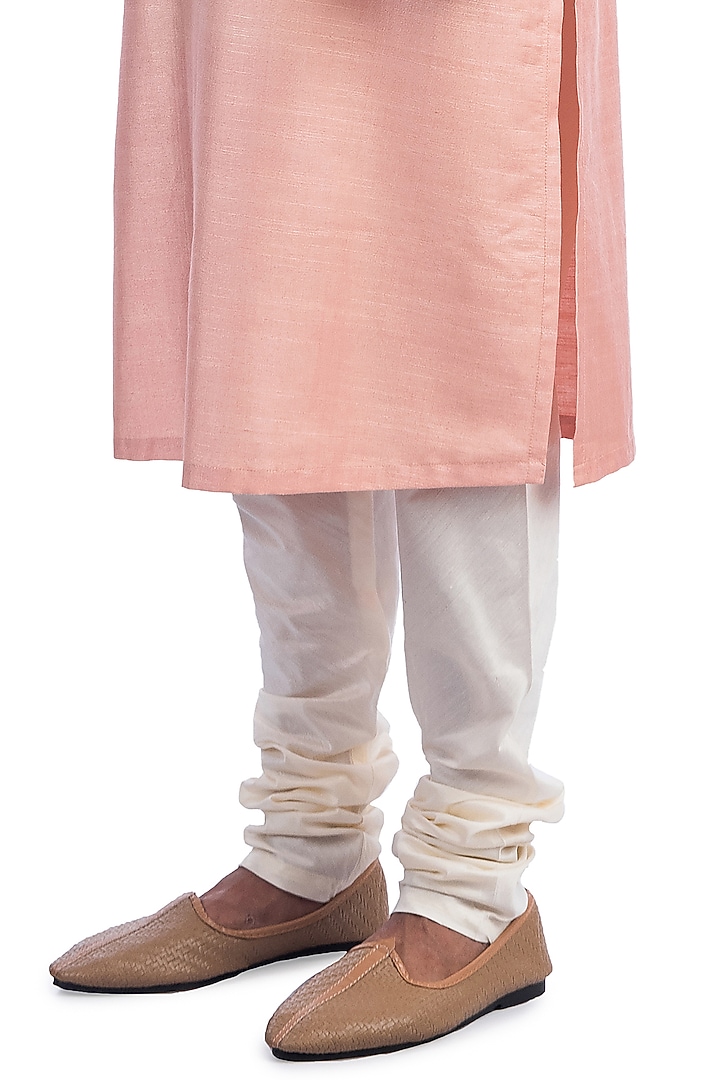 Pink Hand Embroidered Kurta Set by Poonam Kasera at Pernia's Pop Up Shop