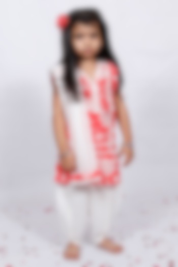 Red Cotton Floral Printed Kurta Set For Girls by Pankhuri by Priyanka - Kids at Pernia's Pop Up Shop