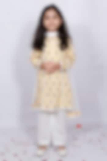 Yellow Cotton Hand Block Printed Kurta Set For Girls by Pankhuri by Priyanka - Kids at Pernia's Pop Up Shop