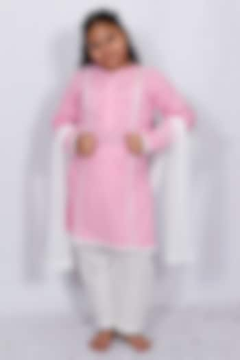 Pink Cotton Hand Block Printed Kurta Set For Girls by Pankhuri by Priyanka - Kids at Pernia's Pop Up Shop