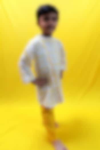 Yellow Pure Chanderi Hand Block Printed Kurta Set For Boys by Pankhuri by Priyanka - Kids