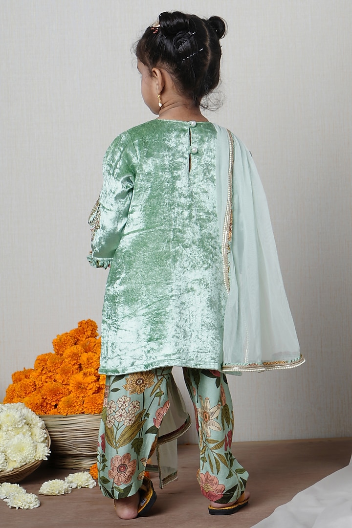 Mint Green Velvet Thread Hand Embroidered Kurta Set For Girls by Poochkie at Pernia's Pop Up Shop