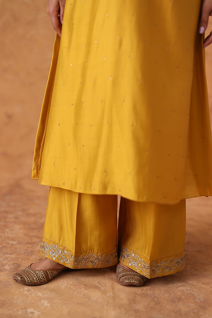 Yellow Chanderi Zardosi Embroidered Kurta Set by Pouli at Pernia's Pop Up Shop