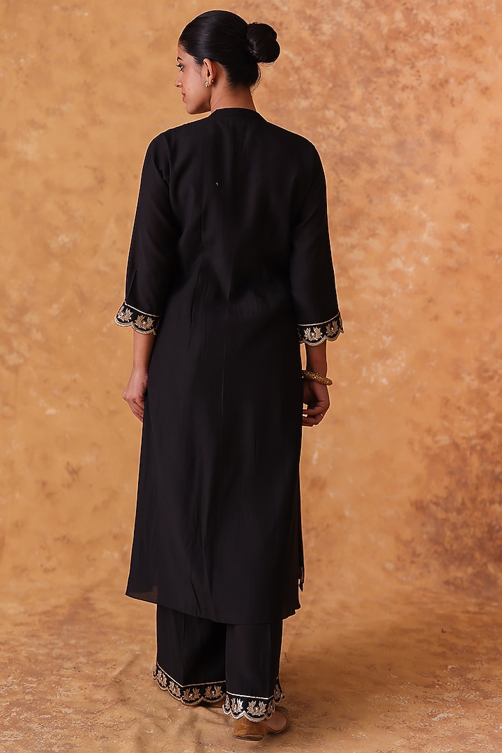Black Chanderi Zari & Sequin Embroidered Kurta Set by Pouli at Pernia's Pop Up Shop