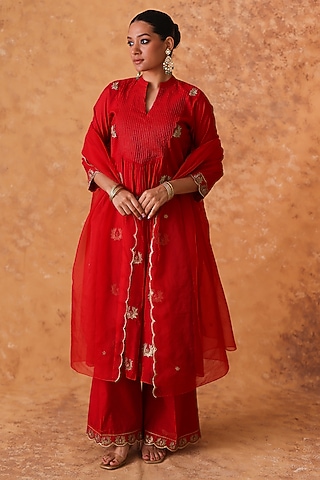 Red Chanderi Zari & Sequin Embroidered Kurta Set by Pouli