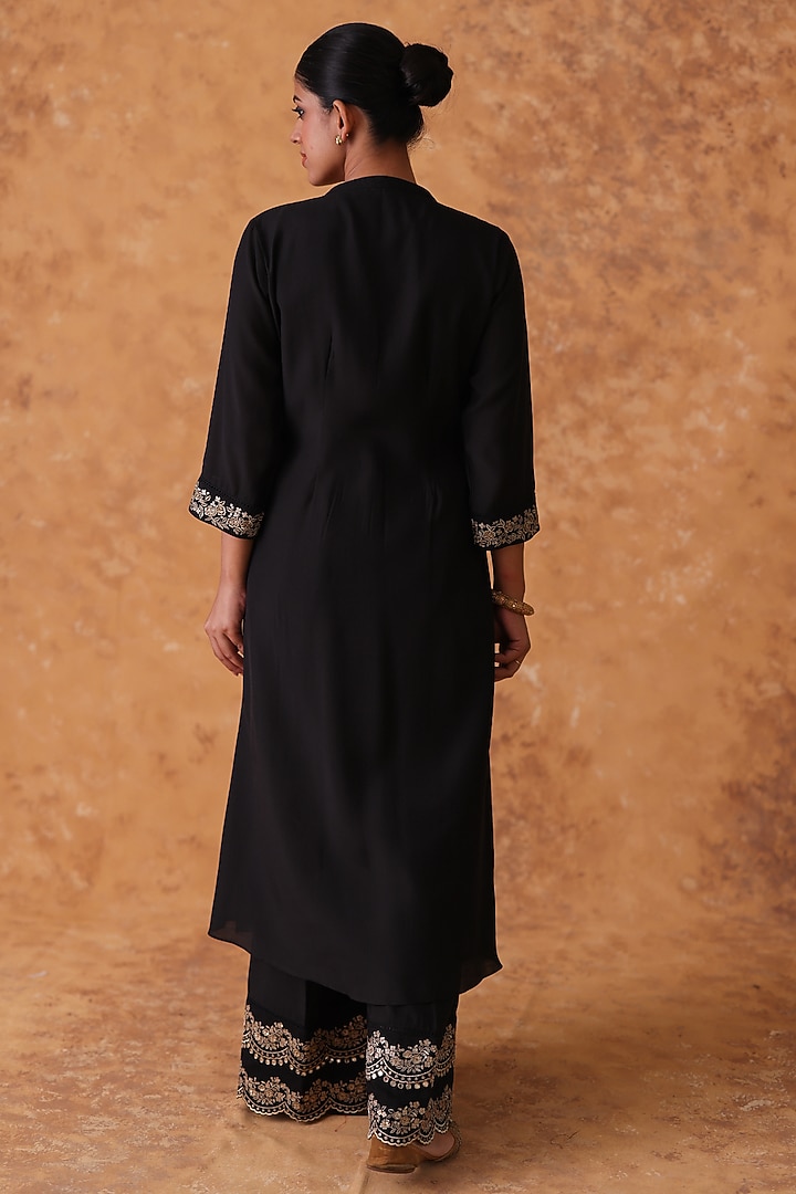 Black Chanderi Zari & Sequin Embroidered Kurta Set by Pouli at Pernia's Pop Up Shop