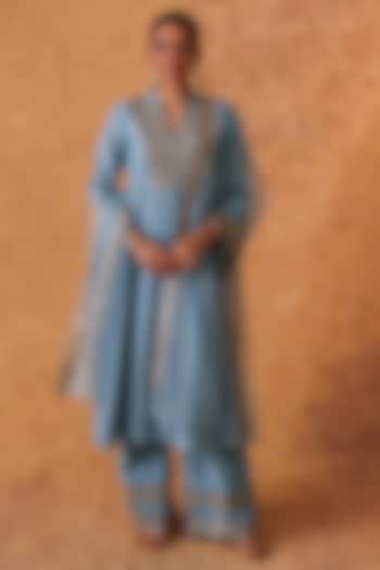 Blue Chanderi Zari & Sequin Embroidered Kurta Set by Pouli at Pernia's Pop Up Shop