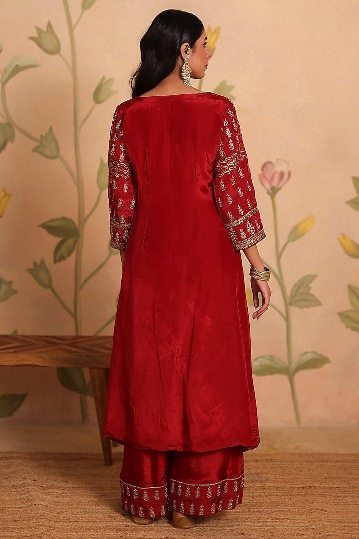 Maroon Habutai Silk Dori Embroidered Kurta Set by Pouli at Pernia's Pop Up Shop