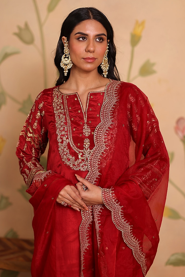 Maroon Habutai Silk Dori Embroidered Kurta Set by Pouli at Pernia's Pop Up Shop
