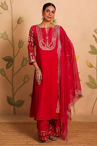 Fuchsia Habutai Silk Dori Embroidered Kurta Set by Pouli
