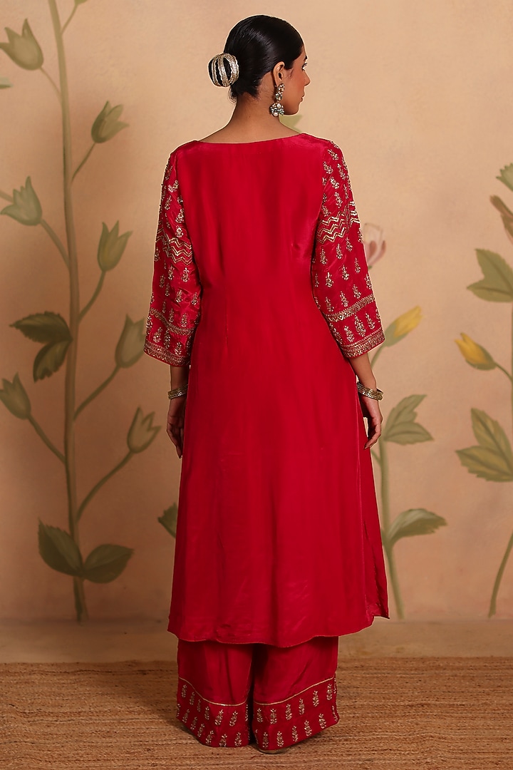 Fuchsia Habutai Silk Dori Embroidered Kurta Set by Pouli at Pernia's Pop Up Shop