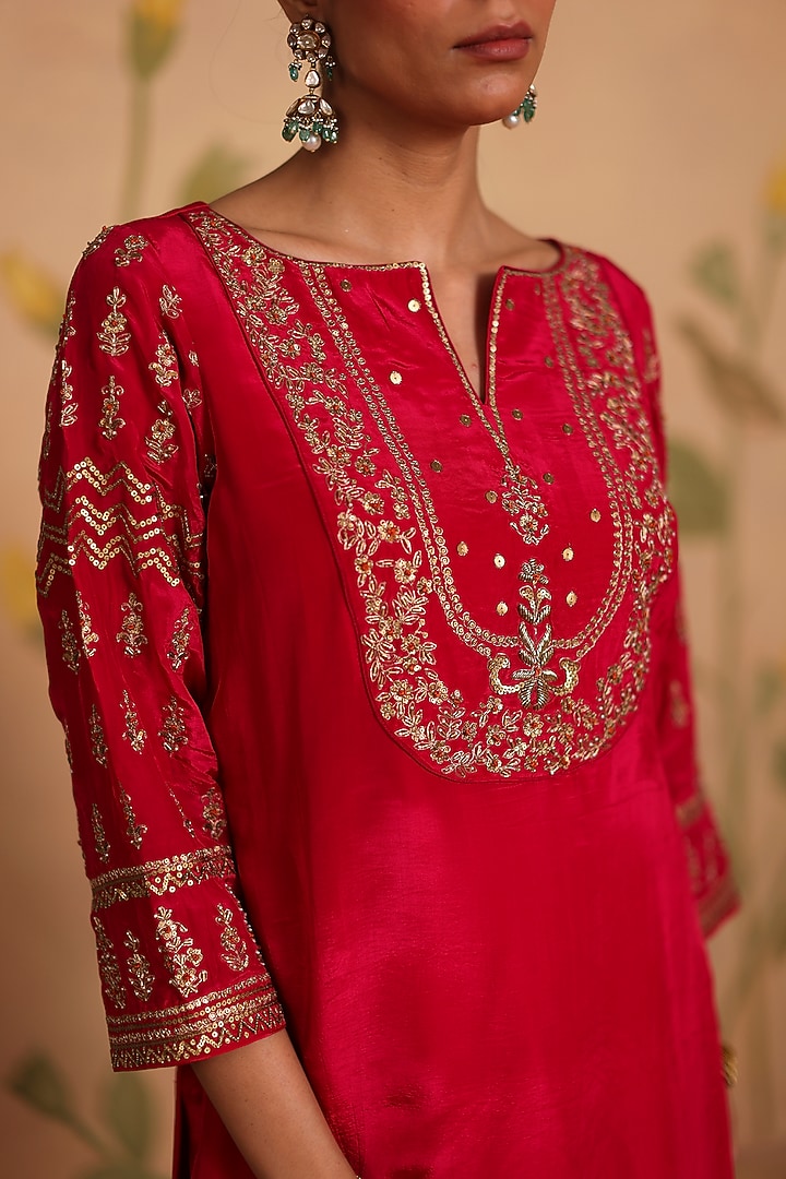 Fuchsia Habutai Silk Dori Embroidered Kurta Set by Pouli at Pernia's Pop Up Shop