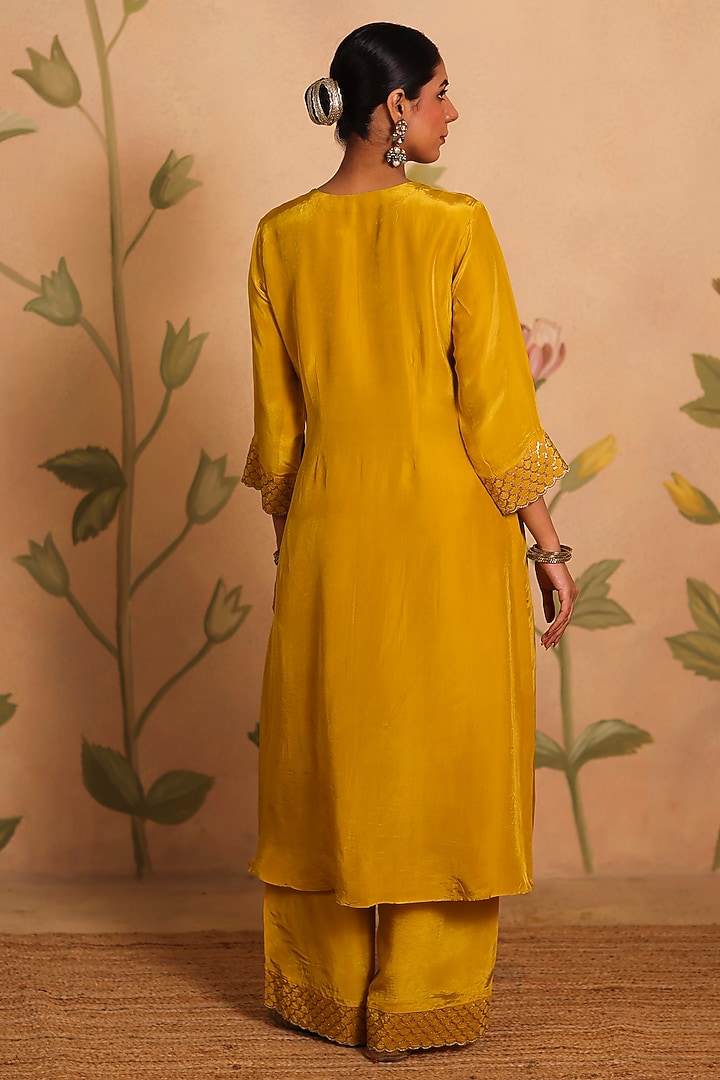 Yellow Habutai Silk MIrror Embroidered Kurta Set by Pouli at Pernia's Pop Up Shop