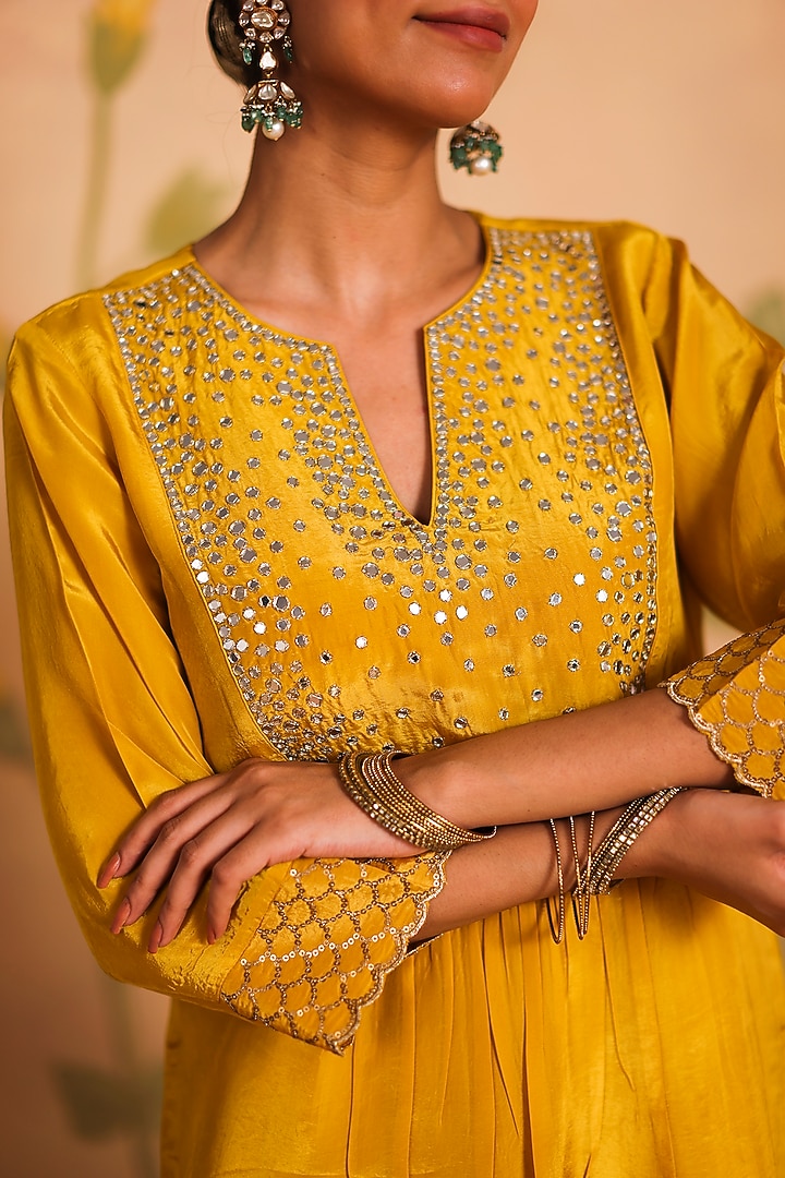 Yellow Habutai Silk MIrror Embroidered Kurta Set by Pouli at Pernia's Pop Up Shop
