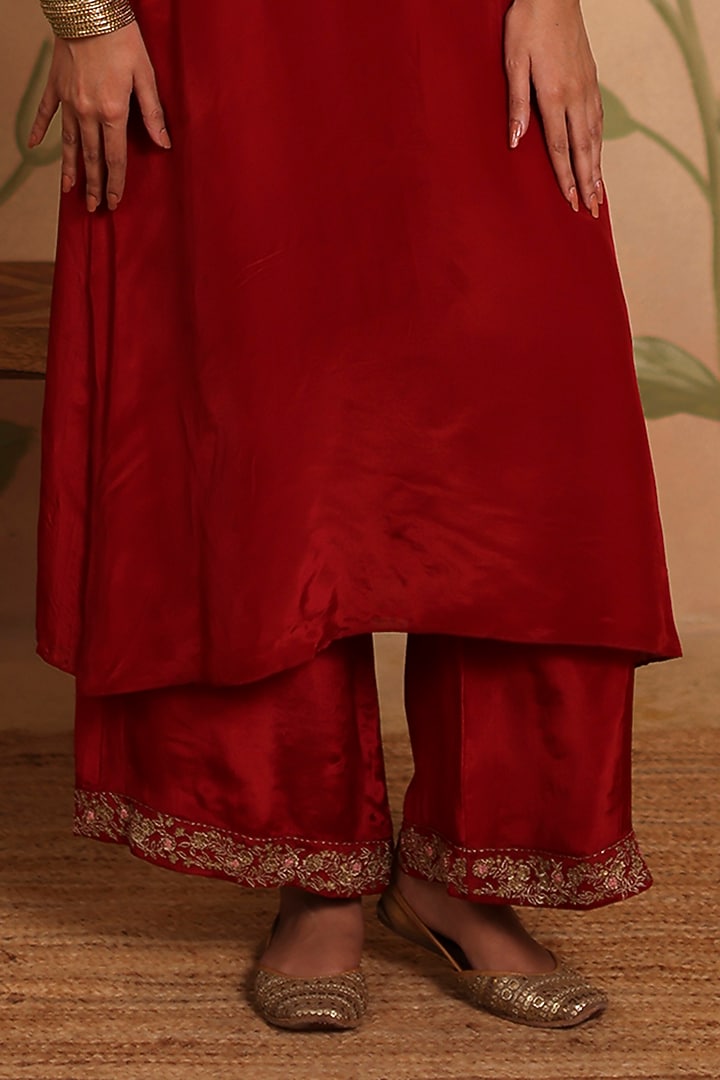 Maroon Habutai Silk Zari Embroidered Kurta Set by Pouli at Pernia's Pop Up Shop