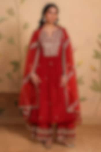 Maroon Habutai Silk Mirror & Sequin Embroidered Kurta Set by Pouli at Pernia's Pop Up Shop