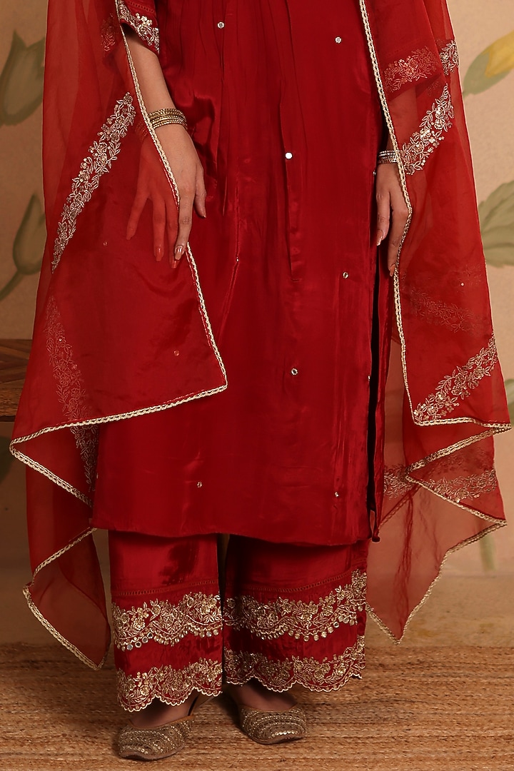 Maroon Habutai Silk Mirror & Sequin Embroidered Kurta Set by Pouli at Pernia's Pop Up Shop